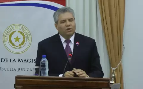 "Juan Carlos Duarte ya est� destituido de la EBY", se�ala Nicanor