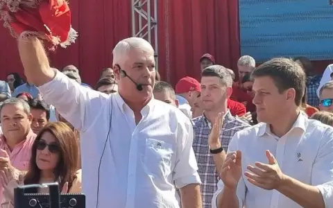 Arnoldo Wiens es oficialmente el nuevo candidato a presidente por Fuerza Republicana