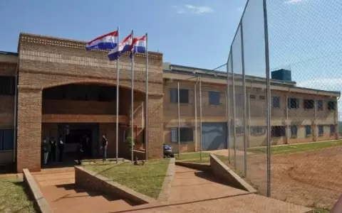 Tras fuga masiva, intervienen penal de Misiones y su director es separado del cargo