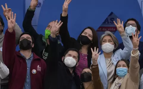 El Gobierno de Boric impulsa un proyecto para reducir la jornada laboral a 40 horas semanales