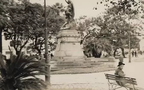 �Paseo artesanal del Cha� en la Plaza de la Libertad
