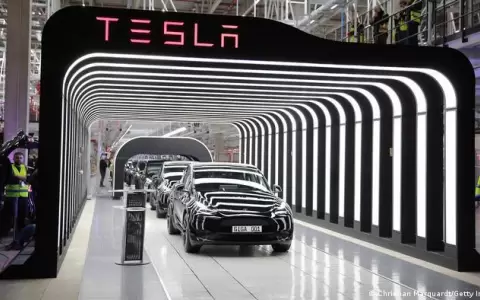 Elon Musk vende acciones de Tesla por unos USD 6.500 millones