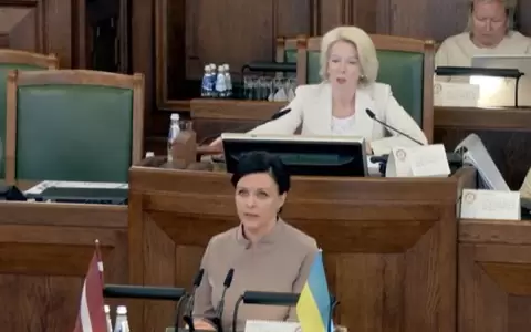 El Parlamento let�n aprueba una resoluci�n contra Rusia por la invasi�n de Ucrania