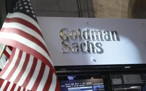 Negocio financiero y reconfiguraci�n de poder corporativo detr�s de la intempestiva visita de Wells