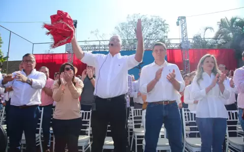 "Candidatura de Wiens no corre, Brunetti debe encabezar", dice exapoderado colorado