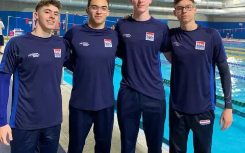 Posta 4x100 libre masculino con nuevo r�cord nacional