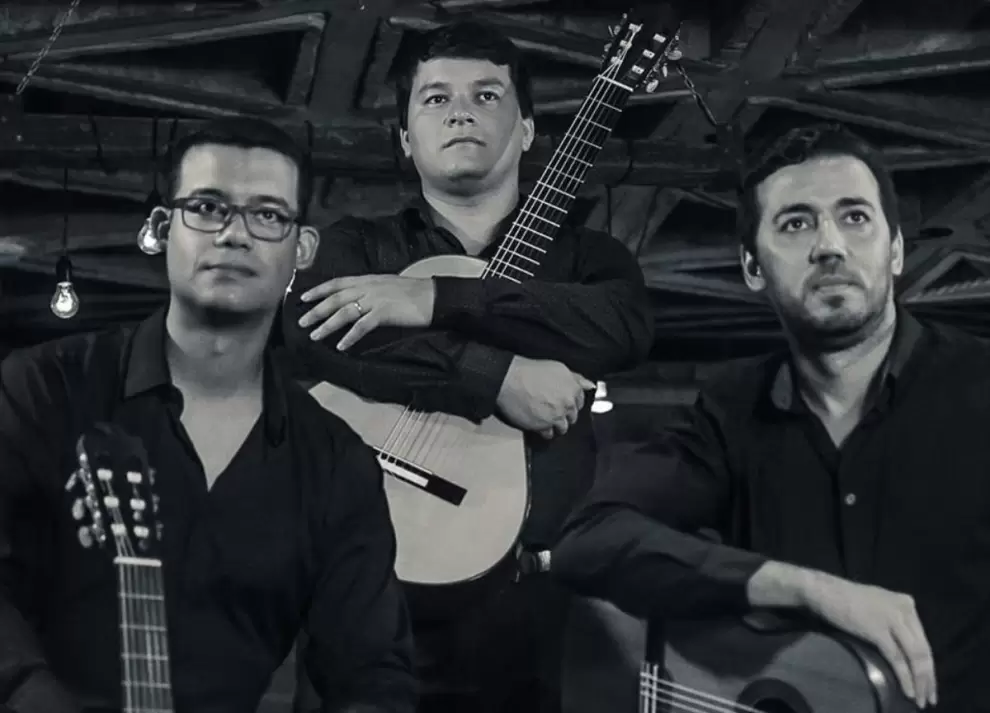Mbaraka Tr�o brinda su "Serenata a Asunci�n" en el Teatro Tom Jobim