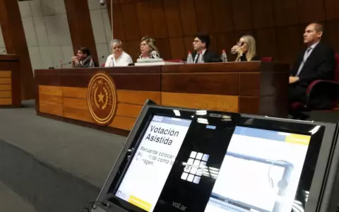 TSJE expuso sobre el voto accesible ante comisi�n de la C�mara de Senadores