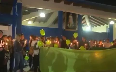 Desmatriculan a alumnos de colegio lambare�o porque padres protestaron por casos de abuso