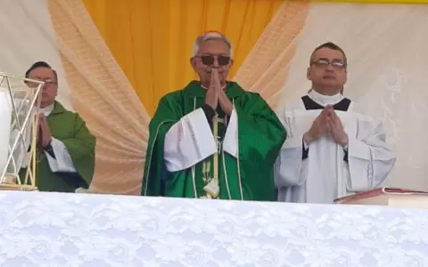 D�a hist�rico: Adalberto Mart�nez oficia su primera misa como cardenal