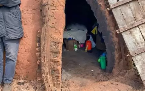 Caaguaz�: hombre viv�a en un horno abandonado y lo encontraron muerto