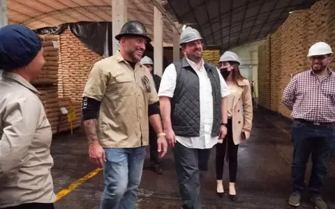 "Quiero que Paraguay apueste por la inversi�n y la industrializaci�n�