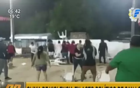 Colorados se agarraron a �pu�os y a sillazos!