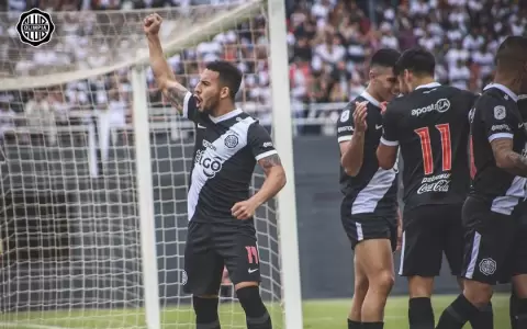 Olimpia gana en el Este y mete presi�n a Libertad