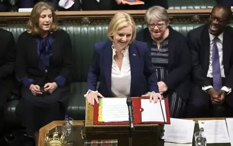 Liz Truss anunci� la congelaci�n de los precios del gas y la electricidad en el Reino Unido