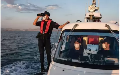 Ankara acusa a Grecia de abrir fuego contra buque turco