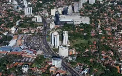 Atlas del �rea Metropolitana de Asunci�n: frente al caos y al cosmos
