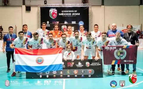 �Sim�n Bol�var golea y es campe�n de la Copa Intercontinental!