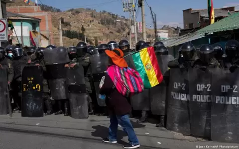 Gobierno de Bolivia invita a cocaleros a fijar "ruta" para solucionar crisis