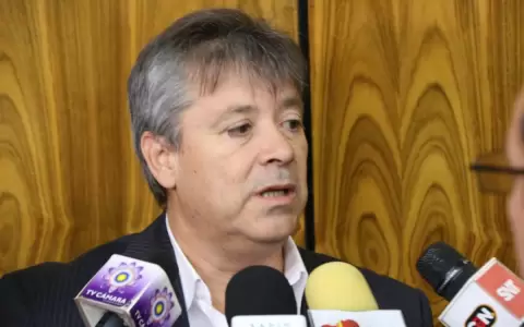 Convocan a sesi�n extra para el pr�ximo martes, a fin de tratar puntos que diputados dejaron �colgados�