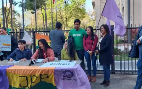 J�venes organizan marcha para exigir acceso a tierra, salud y educaci�n