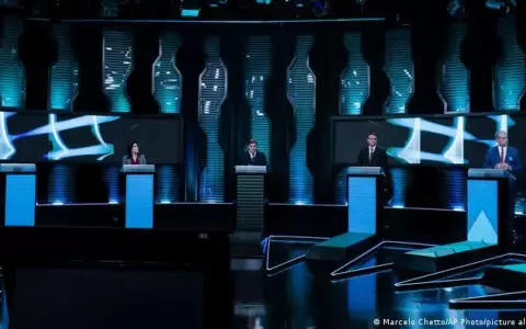 Segundo debate electoral en Brasil sin Lula y ataques de Bolsonaro