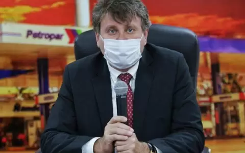 Seg�n Salom�n, Denis Lichi renunciar� hoy a la presidencia de Petropar