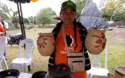Segunda edici�n de la Expo Kambuchi Rape en Tobat�