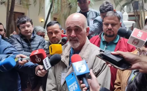 No hubo acuerdo entre camioneros y Petropar: �responsabilizamos al ministro del Interior�