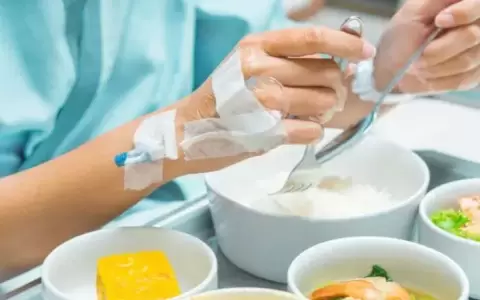 Hospital Nacional de Itaugu� est� saturado, muchos casos derivan de la mala alimentaci�n