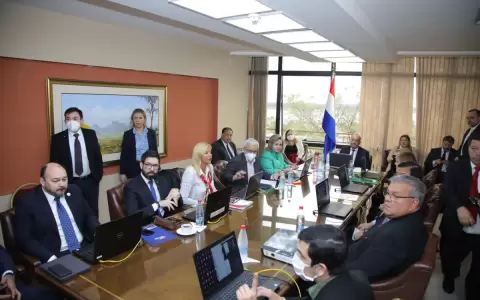 Senado debati� con referentes de instituciones sobre proyecto del tren de cercan�a