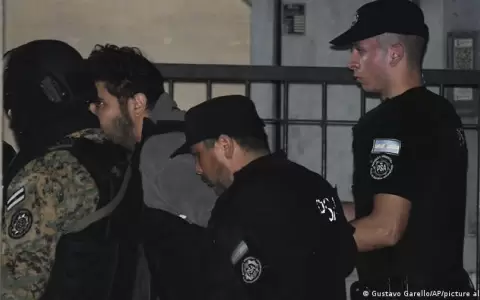 Im�genes sugieren que el ataque contra Cristina Fern�ndez de Kirchner fue planificado