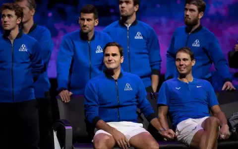 La imagen de Roger Federer y Rafael Nadal que recorre el mundo