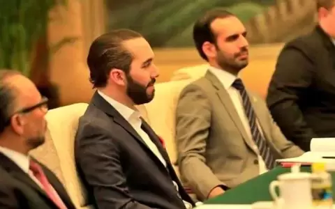 La justicia de El Salvador proces� a un tuitero por desacato contra el presidente Bukele