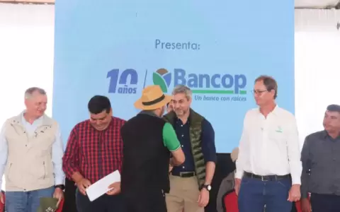 Presentan oficialmente la campa�a de siembra de soja 2022