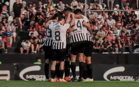 Libertad cumple ante Ameliano y se mantiene al acecho de los l�deres