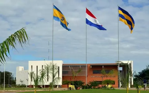 Municipalidad de Luque celebra la juventud con el proyecto "concejales por un d�a"
