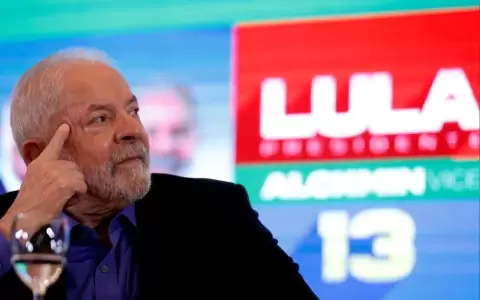 Arrecian los reproches a Lula por la falta de concreci�n de sus planes para la econom�a