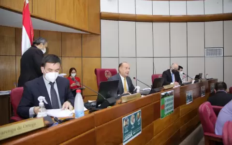 Senado rechaza proyecto de declaraci�n contra embajador de EE. UU.