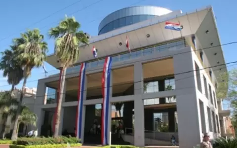 Internismo de la ANR lleg� en el Senado en plena sesi�n ordinaria