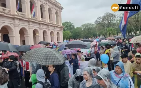 Pe�a sobre educaci�n: �Ning�n proyecto debe ser llevado a espaldas de las personas�