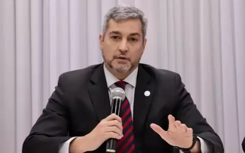 Ejecutivo anuncia veto al proyecto de ley de millonaria indemnizaci�n a exobreros de Itaip�