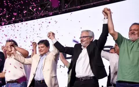 Dupla Acevedo-Querey realiz� lanzamiento oficial de candidaturas en Asunci�n