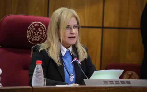 "Los terroristas tienen m�s derechos que las v�ctimas", lamenta hija de Denis
