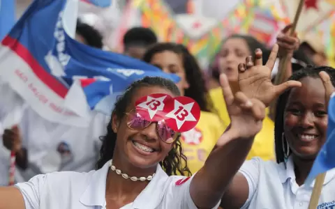 �A qui�n votan los negros, los ricos, las mujeres o los universitarios en Brasil?