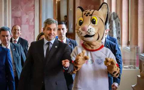 Tirika no se va: la importante reuni�n a la que asisti� en Presidencia