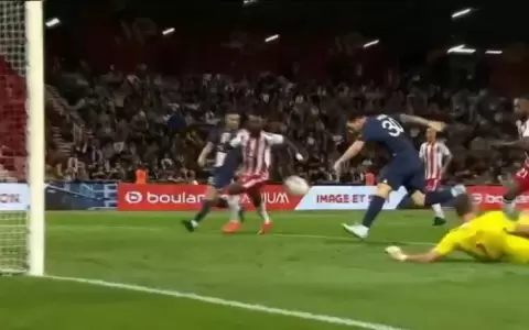 El golazo de Messi: 19 pases, taco de Mbapp� y amague al arquero