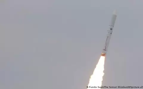 Destruyen cohete japon�s Epsilon VI en pleno vuelo por fallo t�cnico