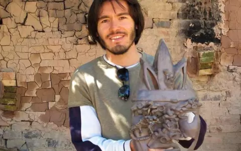 �Tuyumombe'u: barro y mitos�, muestra de William Cristaldo en el Centro Cultural del Lago