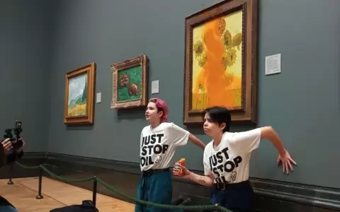 Londres: indignaci�n por atentado contra "Los girasoles" de Van Gogh